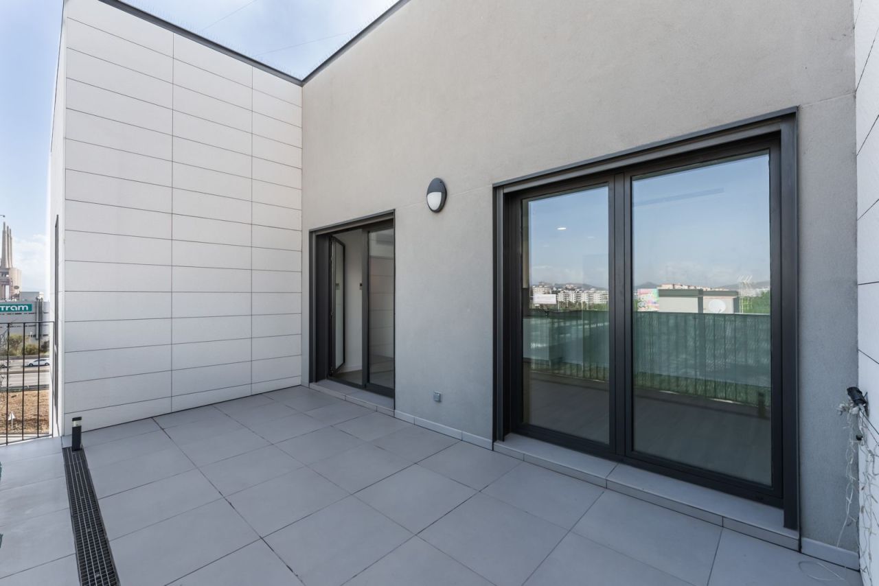 Appartement à Barcelone, Espagne, 74 m² - image 2