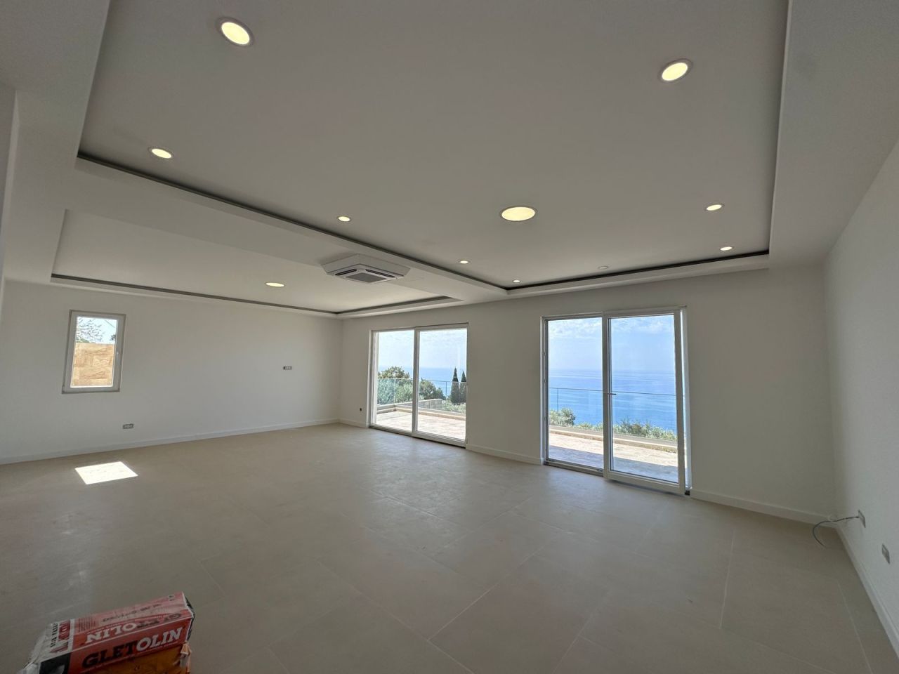 Villa in Budva, Montenegro, 217 m² - Foto 1