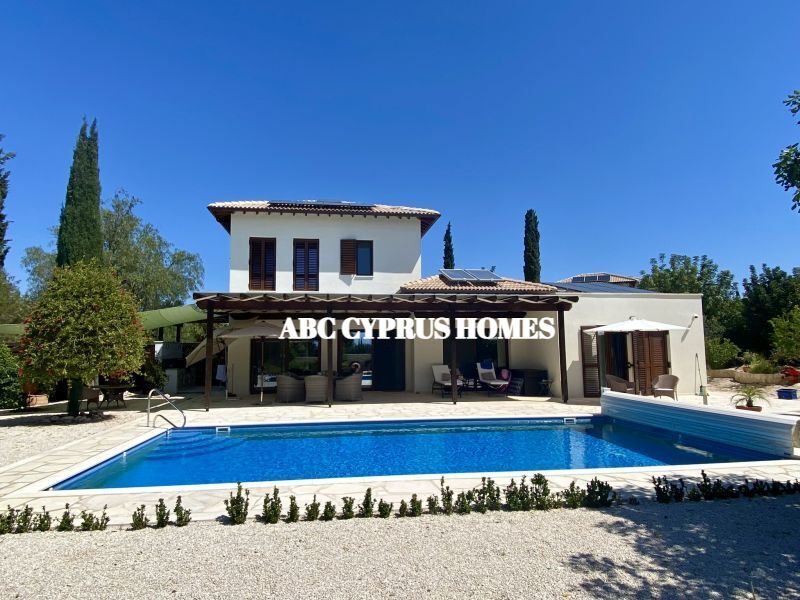 Villa en Pafos, Chipre, 212 m² - imagen 1