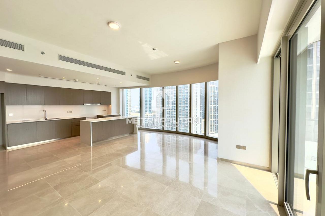 Penthouse in Dubai, UAE, 214 m² - picture 1