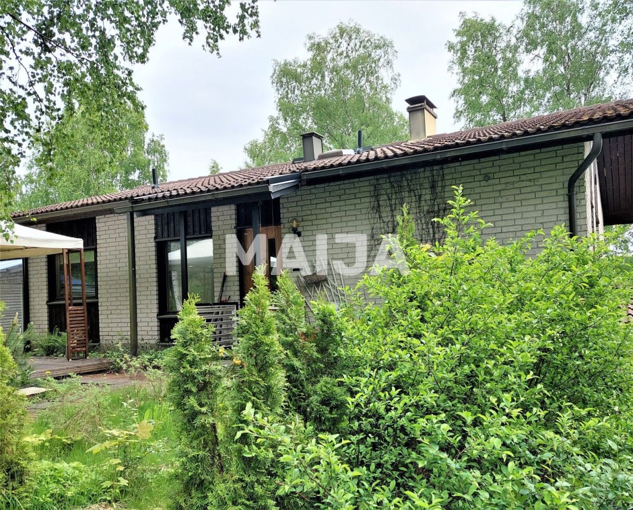 Flat in Vantaa, Finland, 197 m² - picture 1