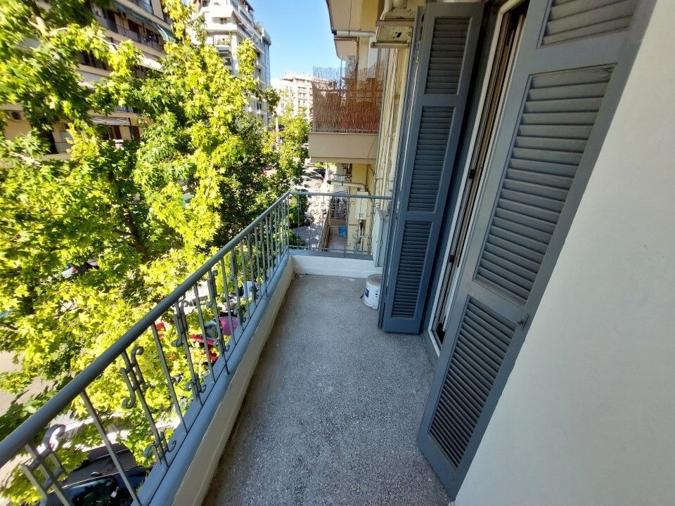 Flat in Thessaloniki, Greece, 38 m² - picture 1