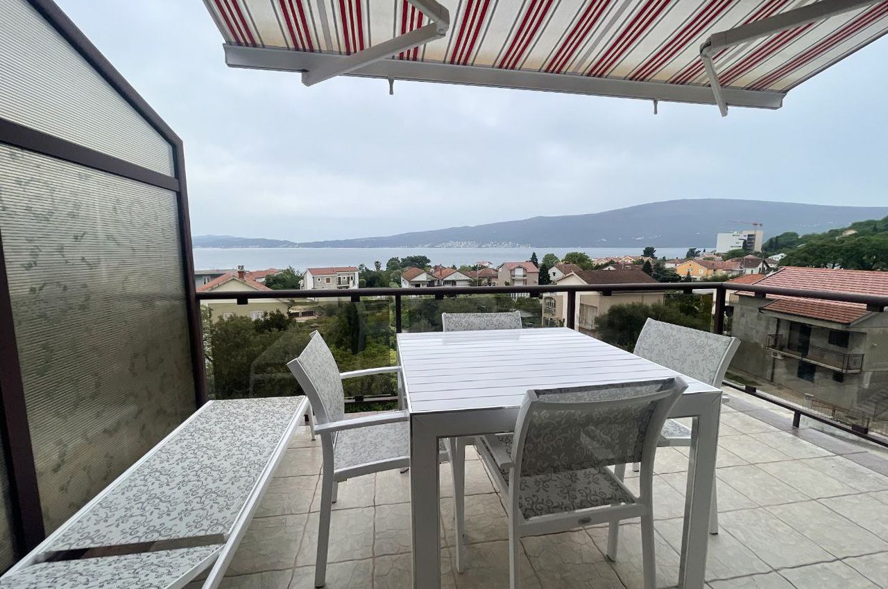 Wohnung in Herceg-Novi, Montenegro, 85 m² - Foto 1