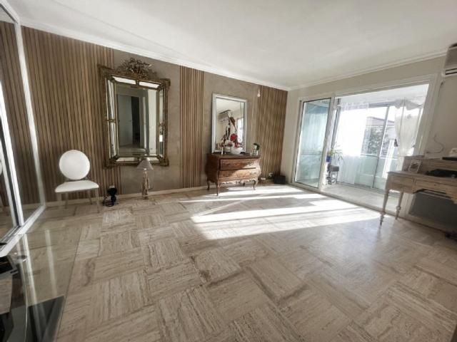 Apartment in Cannes, France, 61 m² - picture 1