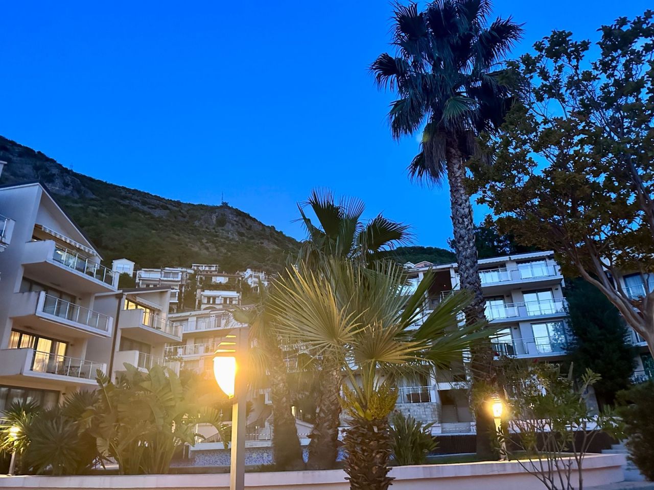 Piso en Budva, Montenegro, 77 m² - imagen 4