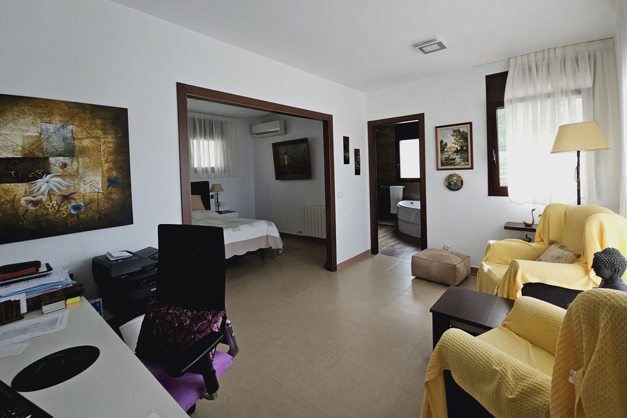 Villa à Pau, Espagne, 483 m² - image 10