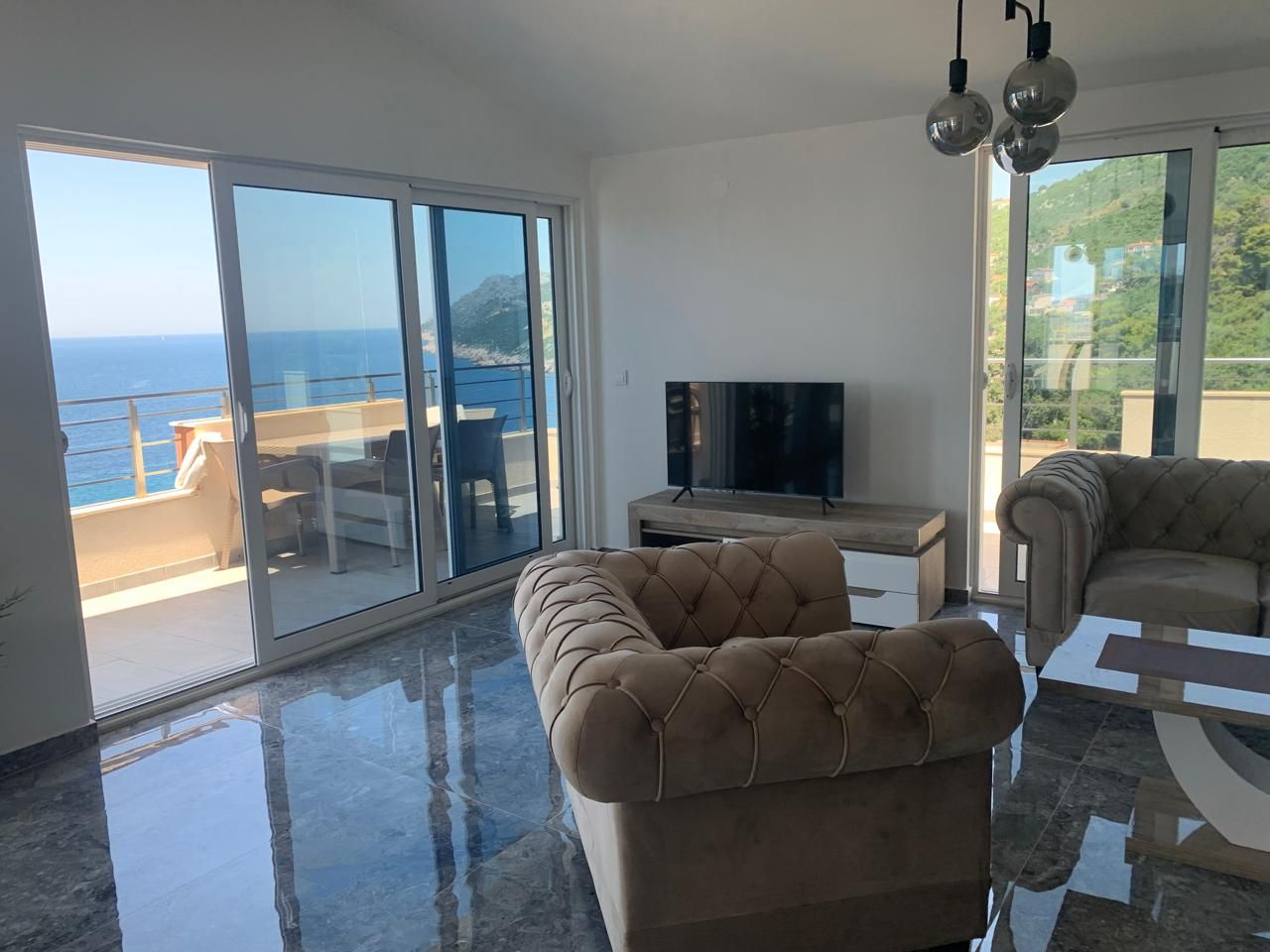 Appartamento a Dobra Voda, Montenegro, 134 m² - foto 2