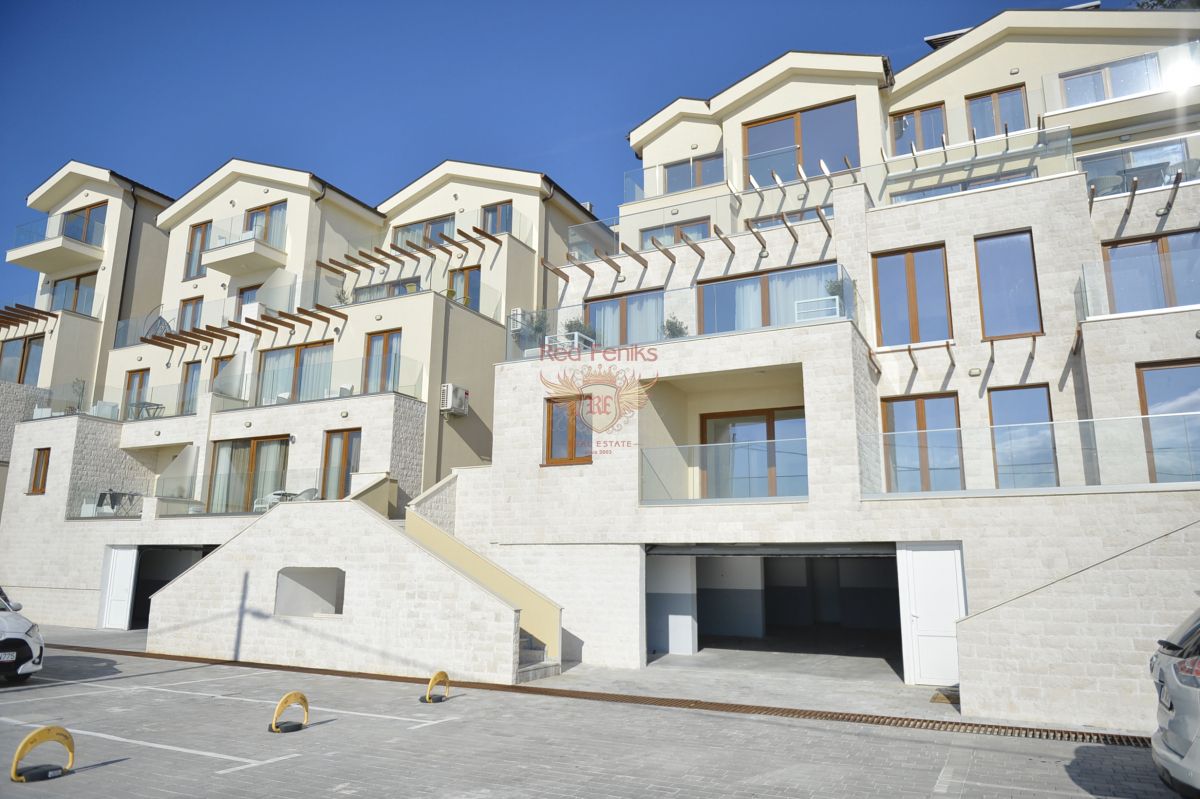 Flat in Tivat, Montenegro, 97 m² - picture 1