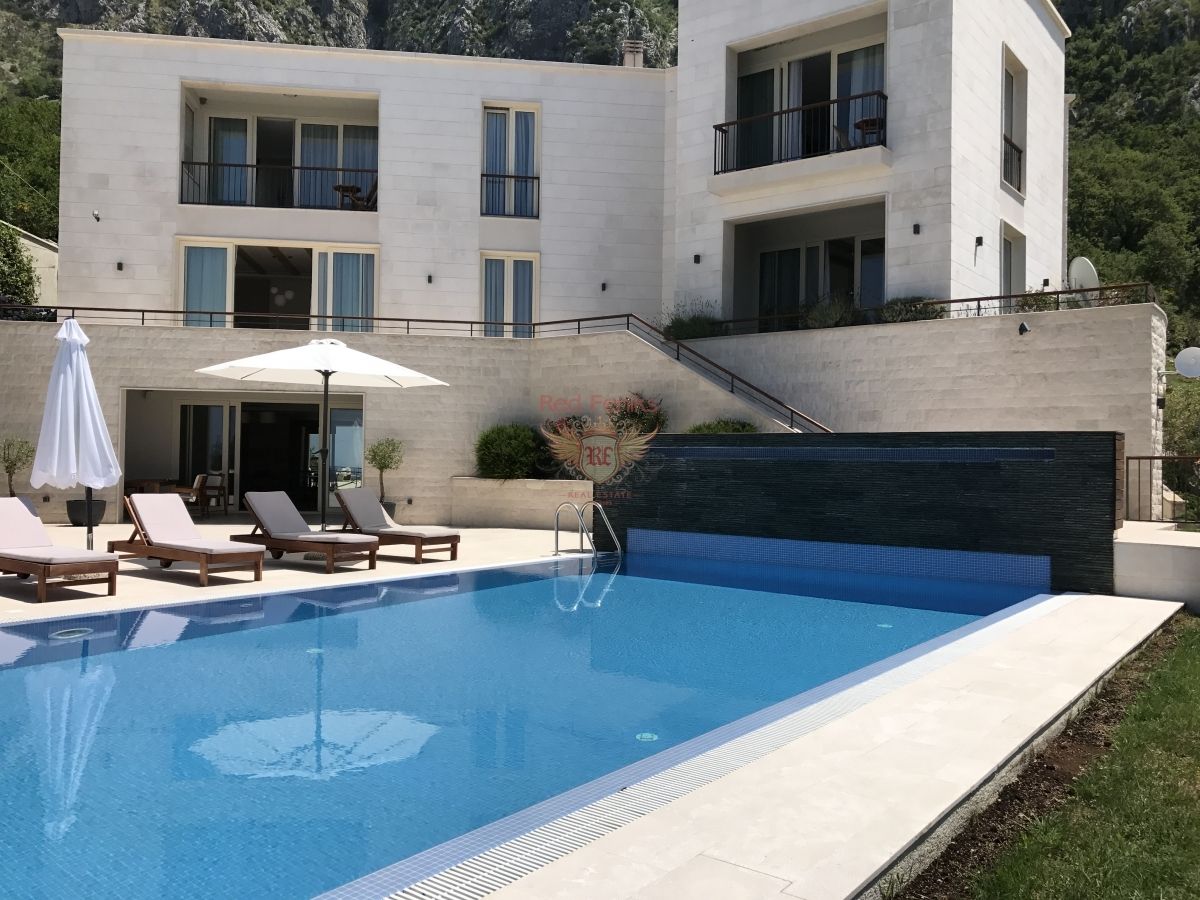 Haus in Budva, Montenegro, 600 m² - Foto 1