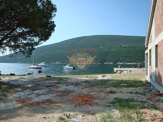 Terrain à Herceg-Novi, Monténégro, 1 873 m² - image 1