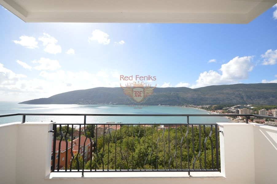 Appartement à Herceg-Novi, Monténégro, 132 m² - image 1