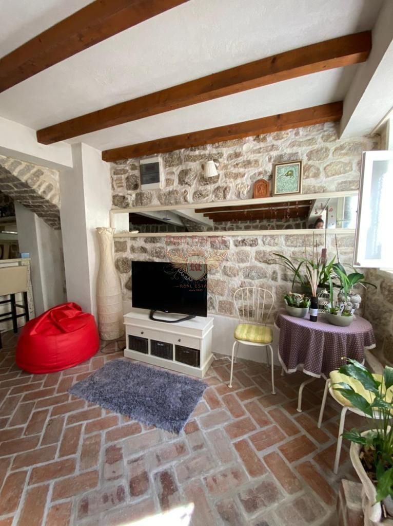 Appartement à Herceg-Novi, Monténégro, 106 m² - image 1