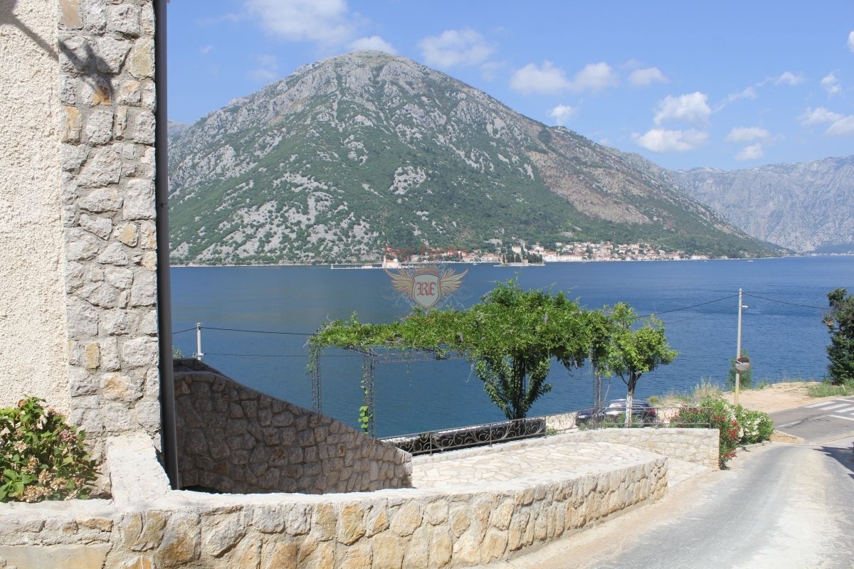 Haus in Kotor, Montenegro, 235 m² - Foto 2