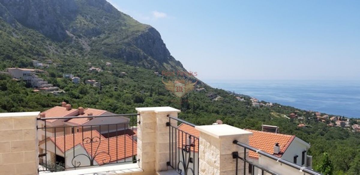 Casa en Budva, Montenegro, 354 m² - imagen 3