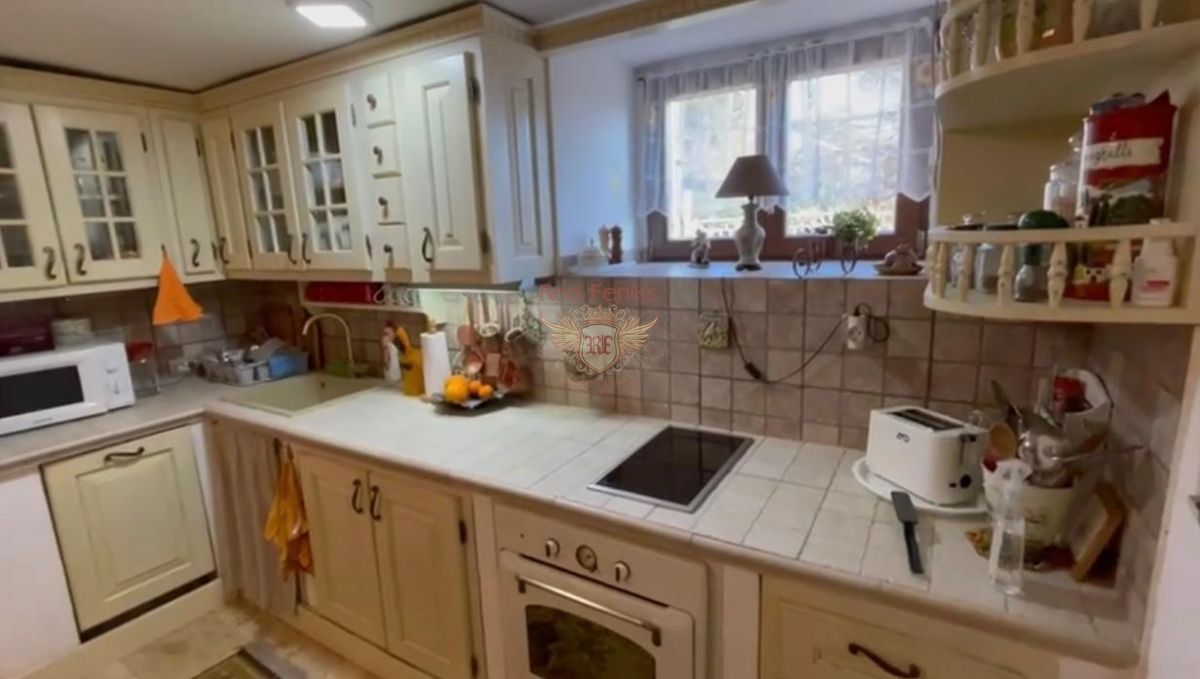 Wohnung in Bar, Montenegro, 210 m² - Foto 3