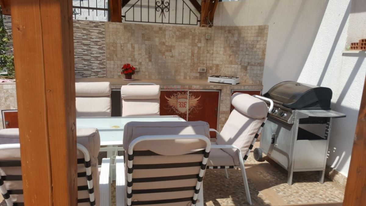 Casa en el Bar, Montenegro, 200 m² - imagen 4