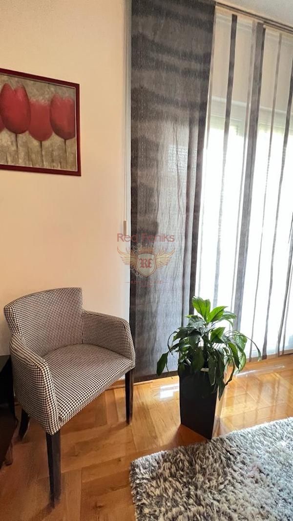 Appartamento a Tivat, Montenegro, 106 m² - foto 4