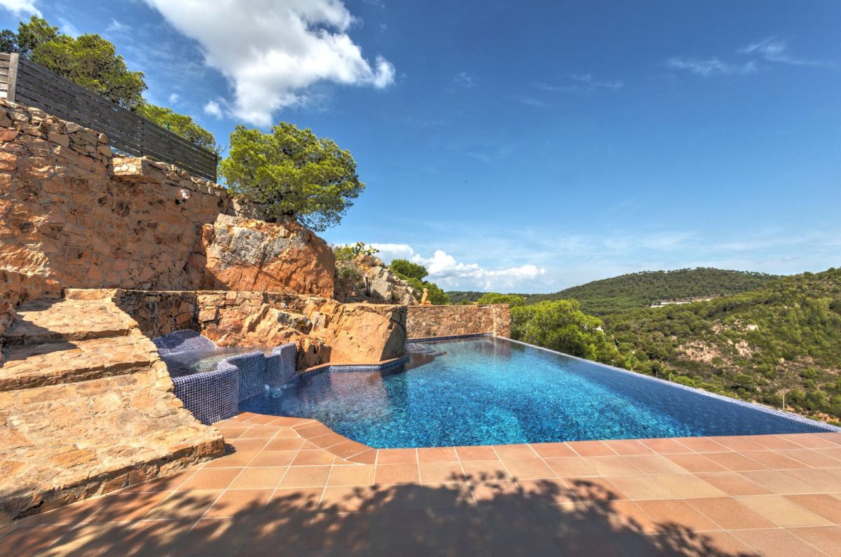 Maison sur la Costa Brava, Espagne, 323 m² - image 1