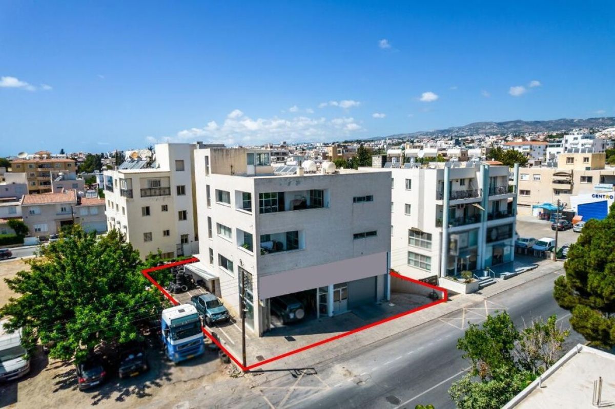 Biens commerciaux à Paphos, Chypre, 479 m² - image 1