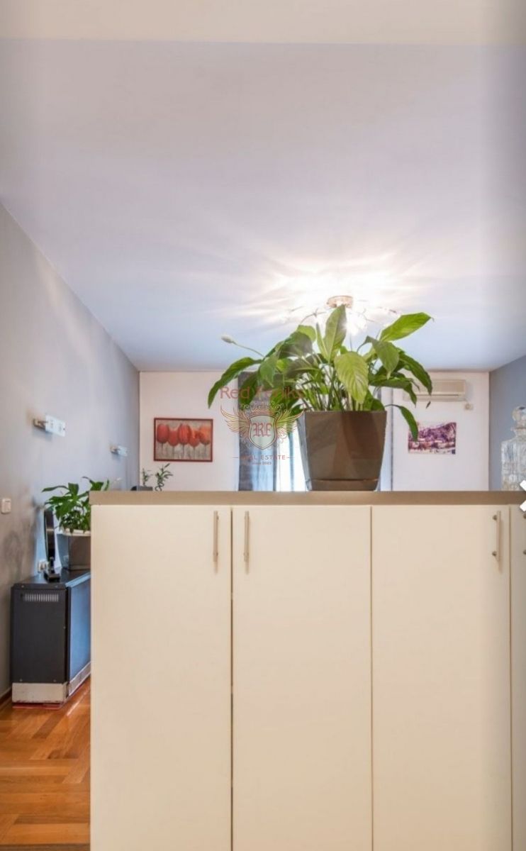 Appartamento a Tivat, Montenegro, 106 m² - foto 8