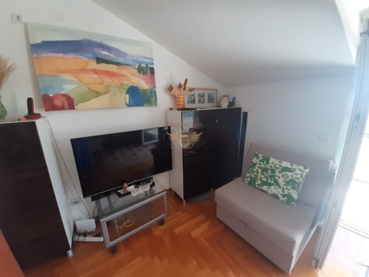 Piso en Herceg-Novi, Montenegro, 77 m² - imagen 8