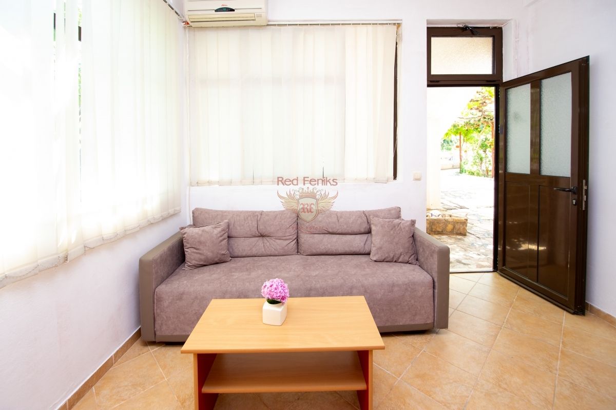 Propiedad comercial en Budva, Montenegro, 500 m² - imagen 9