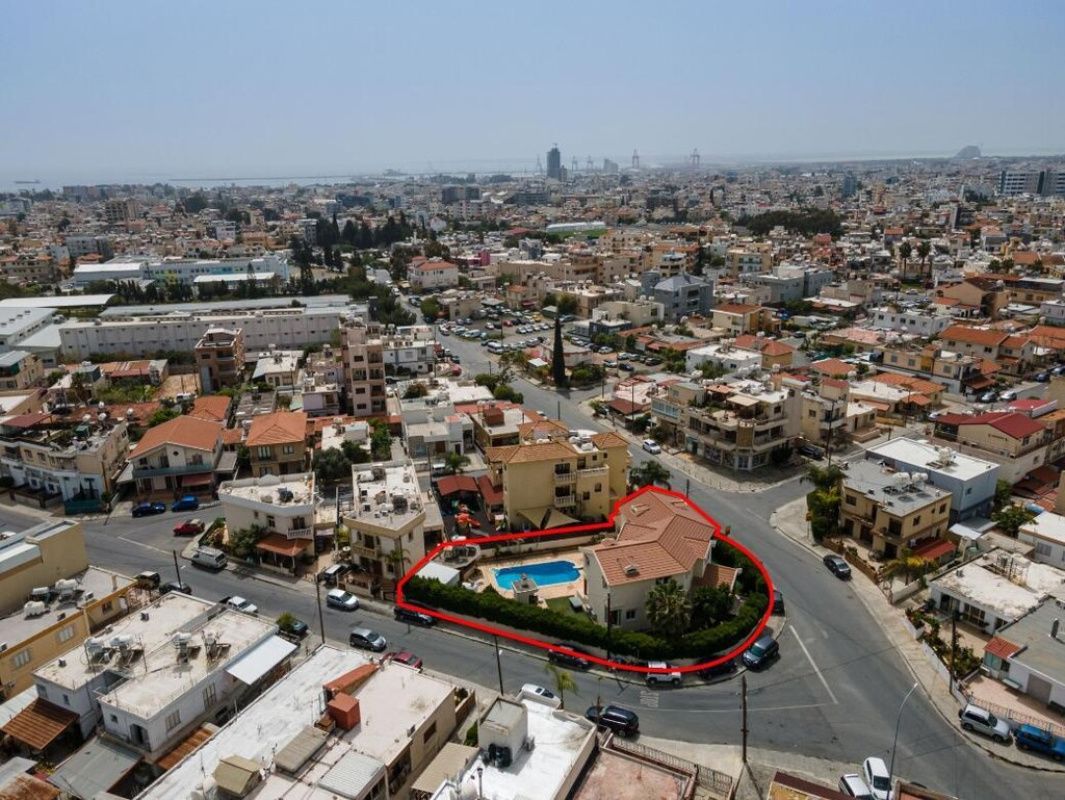 Maison à Limassol, Chypre, 290 m² - image 2