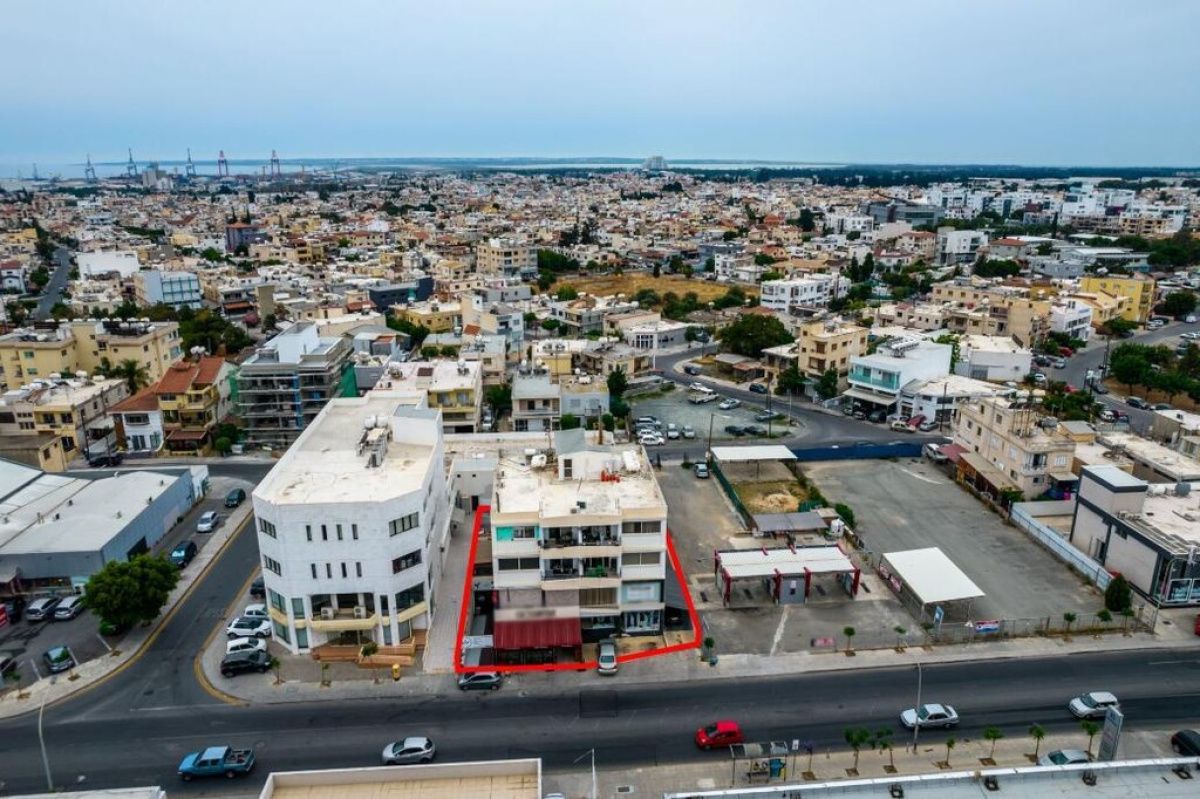 Gewerbeimmobilien in Limassol, Zypern, 582 m² - Foto 2