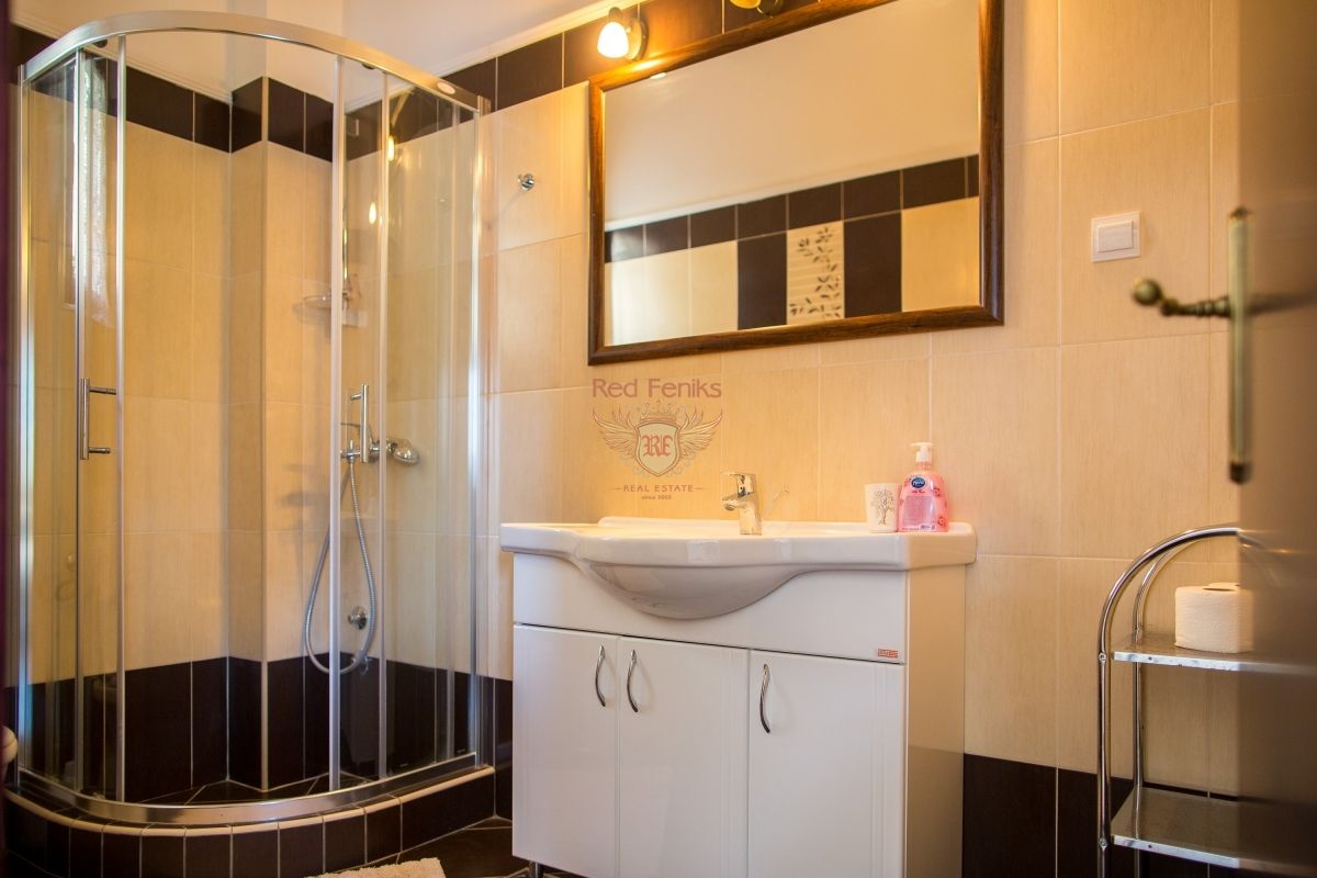 Haus in Kotor, Montenegro, 235 m² - Foto 11