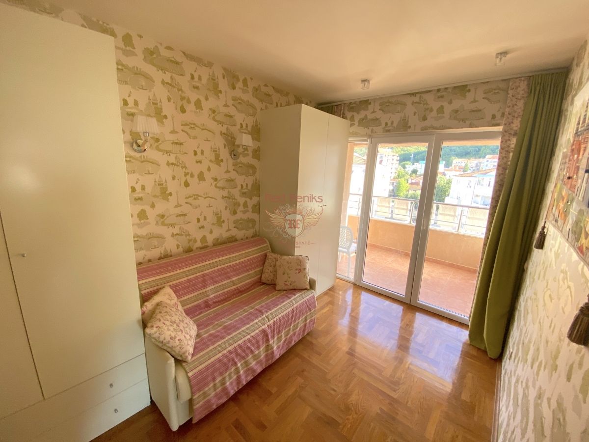 Piso en Budva, Montenegro, 130 m² - imagen 12