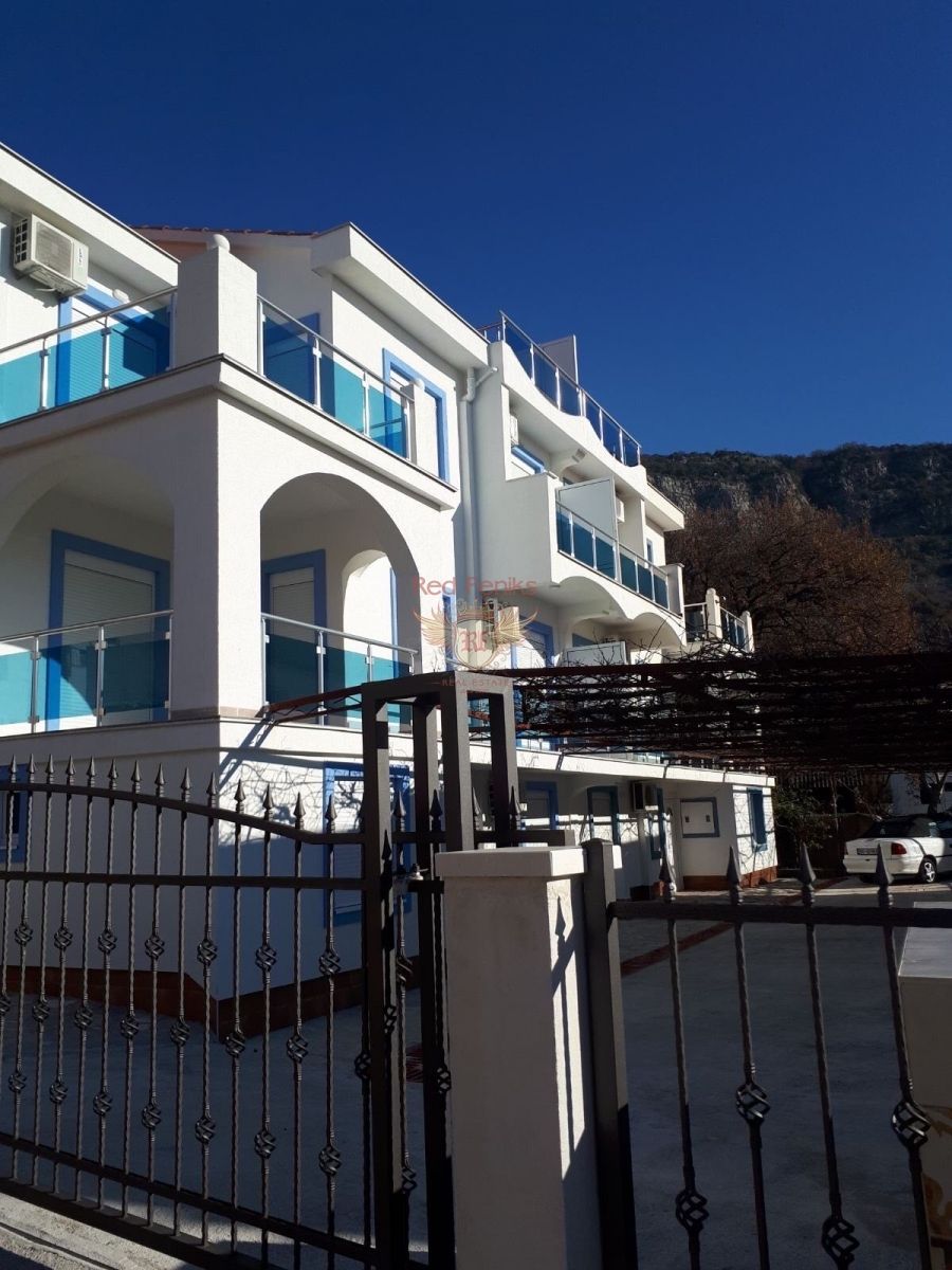 Casa a Budva, Montenegro, 476 m² - foto 12