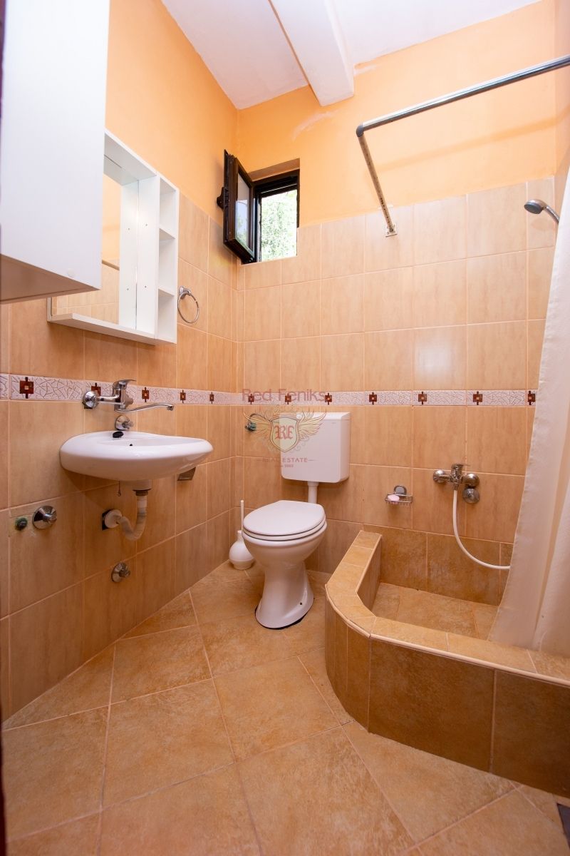 Propiedad comercial en Budva, Montenegro, 500 m² - imagen 13