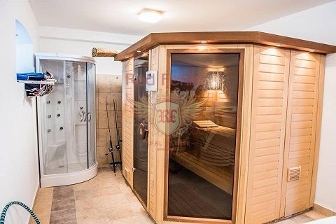 Casa en Kotor, Montenegro, 327 m² - imagen 16