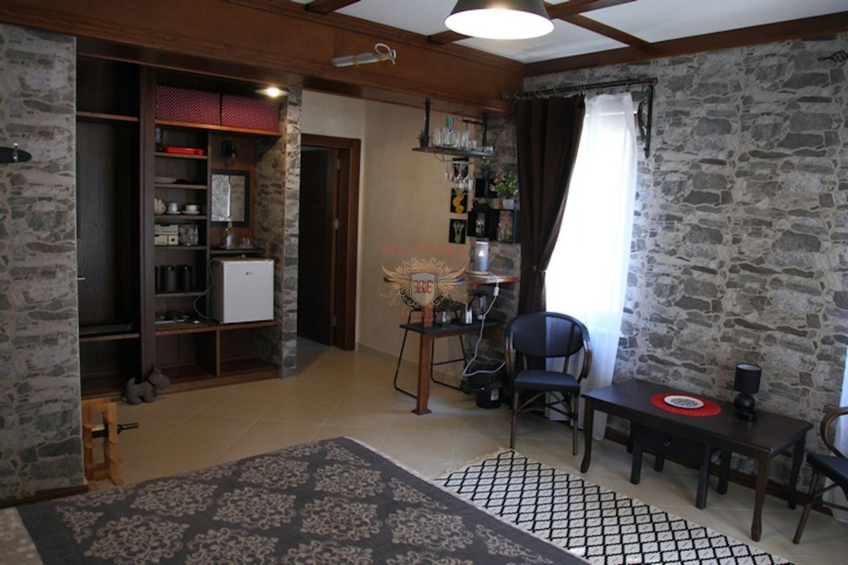 Casa en Budva, Montenegro, 354 m² - imagen 16