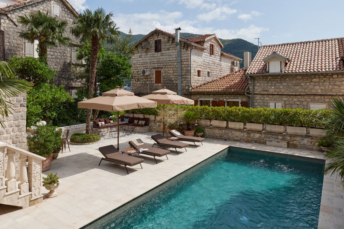 Casa en Kotor, Montenegro, 381 m² - imagen 18