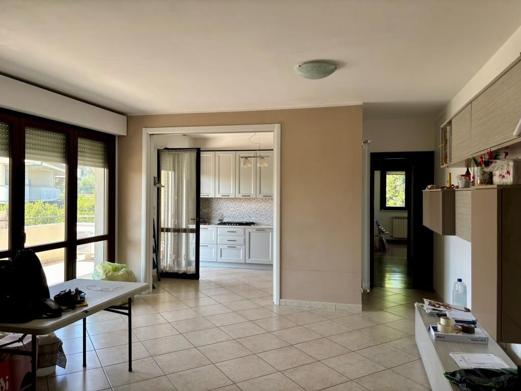 Wohnung in Citta Sant'Angelo, Italien, 154 m² - Foto 3