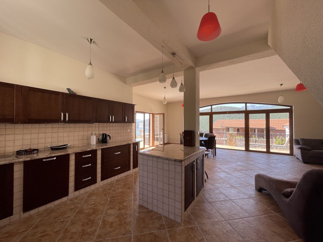 Haus in Mirista, Montenegro, 1 000 m² - Foto 8