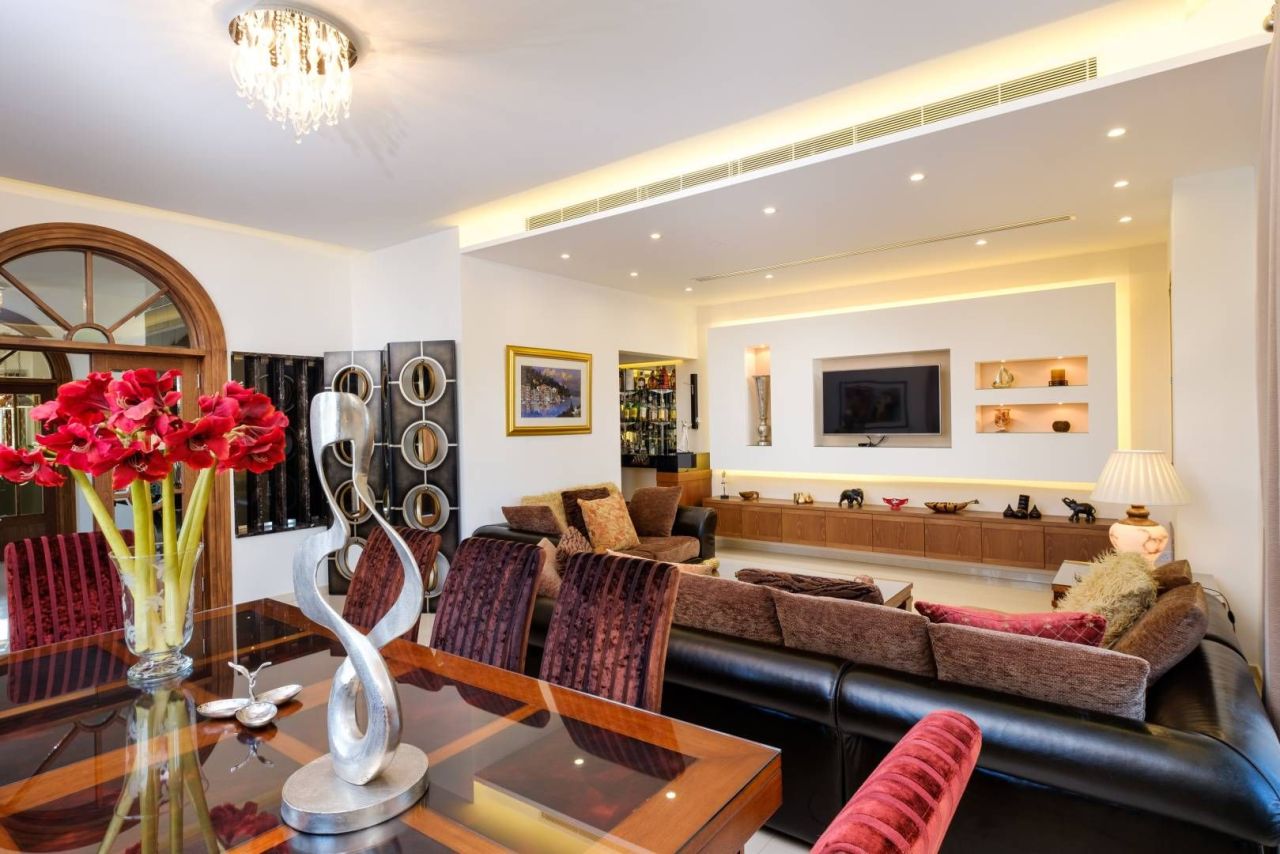 Casa a Larnaca, Cipro, 558 m² - foto 6