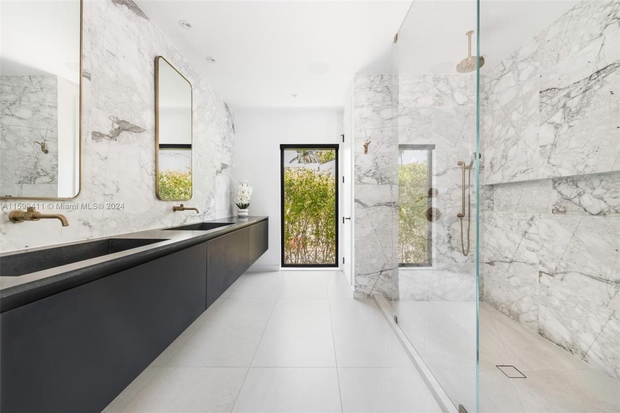 Villa en Miami, Estados Unidos, 290 m² - imagen 17