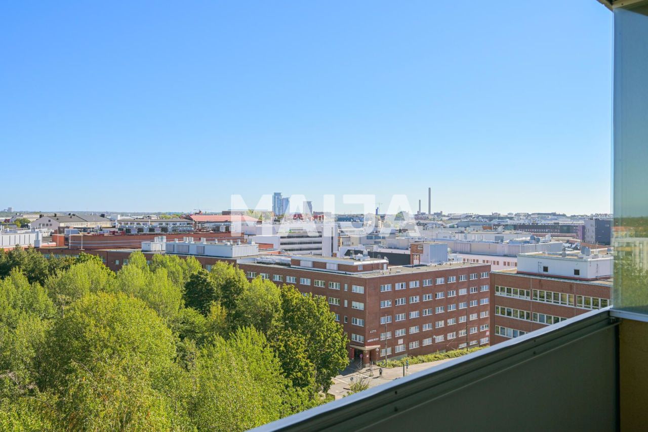 Apartment in Helsinki, Finland, 68 m² - picture 1