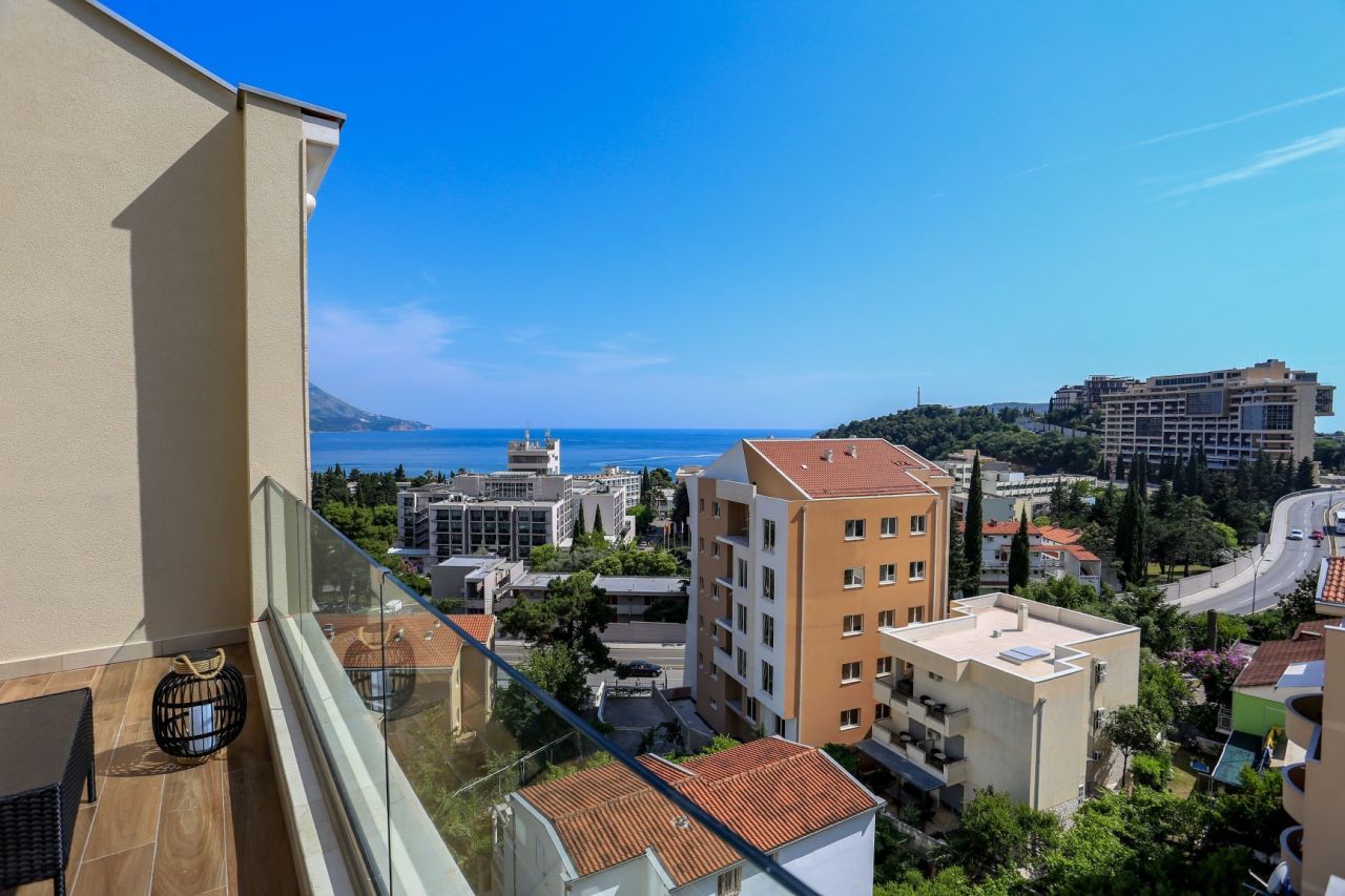 Appartement à Budva, Monténégro, 61 m² - image 1