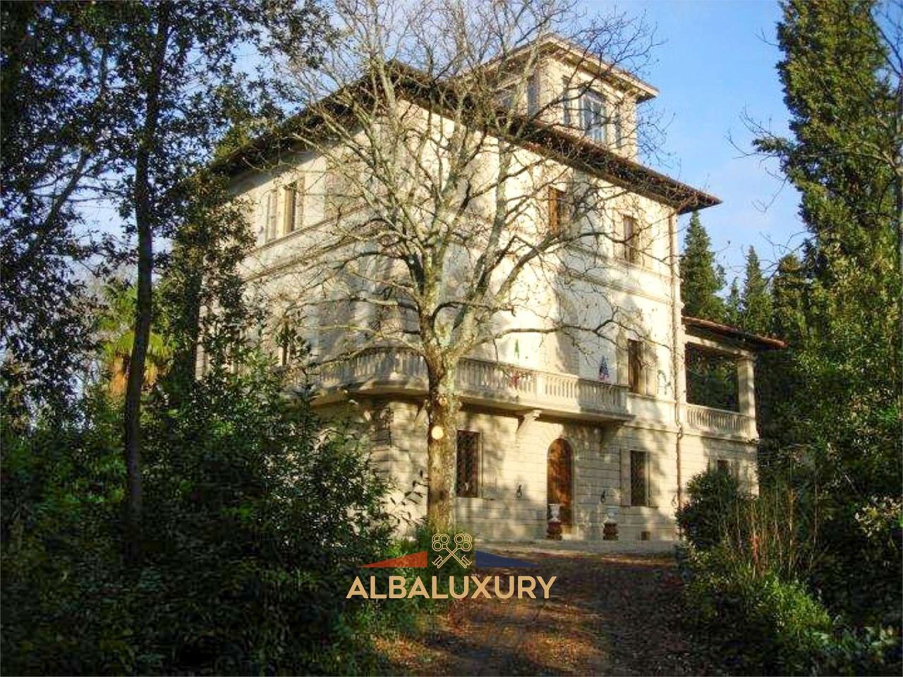 Villa Via degli Anemoni, Italien, 650 m² - Foto 1