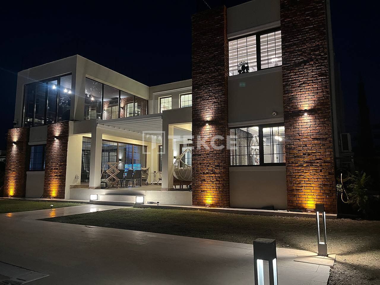 Villa à Kyrenia, Chypre, 500 m² - image 7