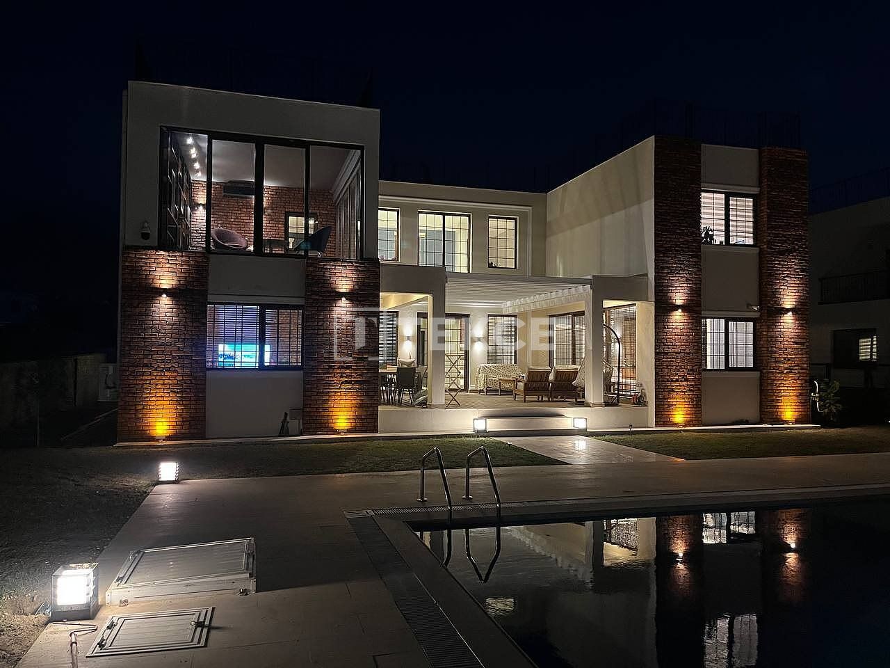 Villa à Kyrenia, Chypre, 500 m² - image 9