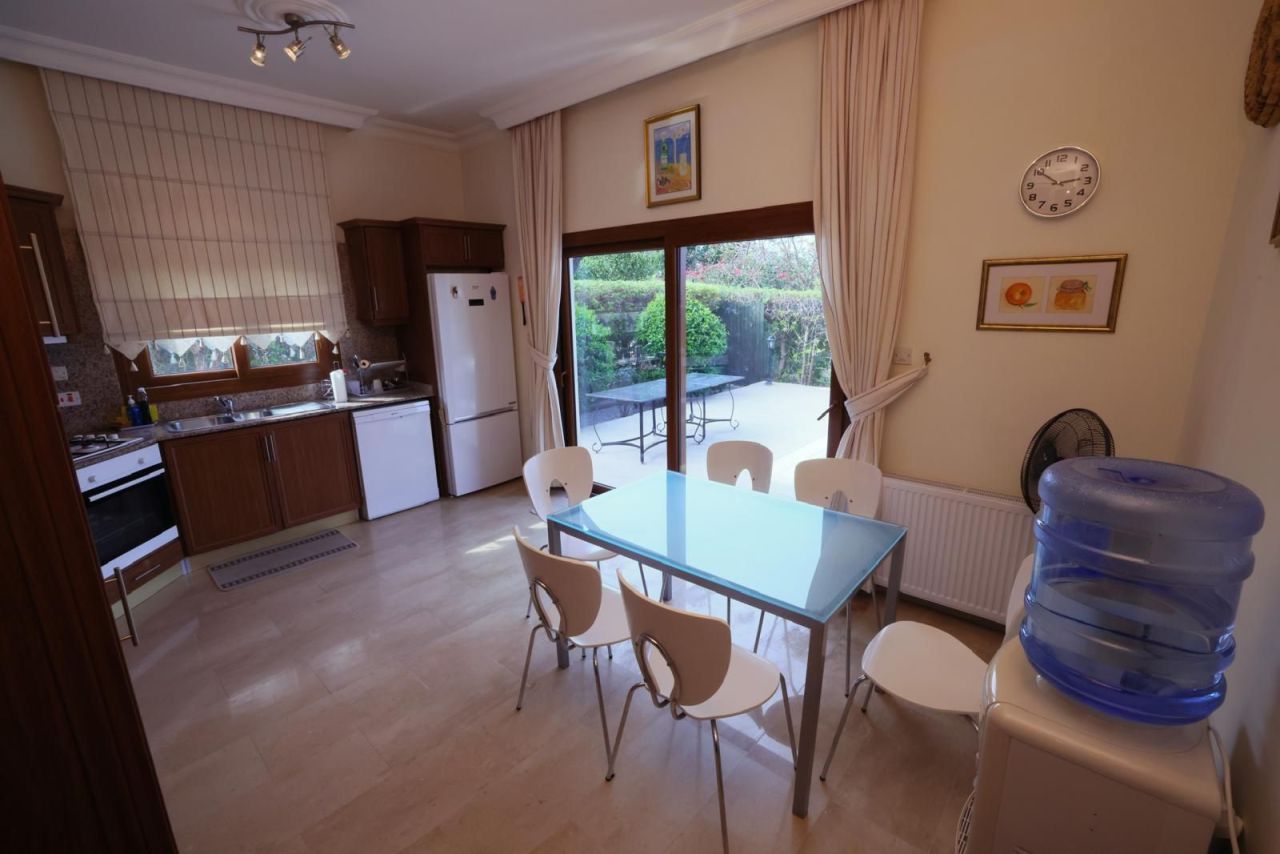 Villa a Kyrenia, Cipro, 230 m² - foto 10