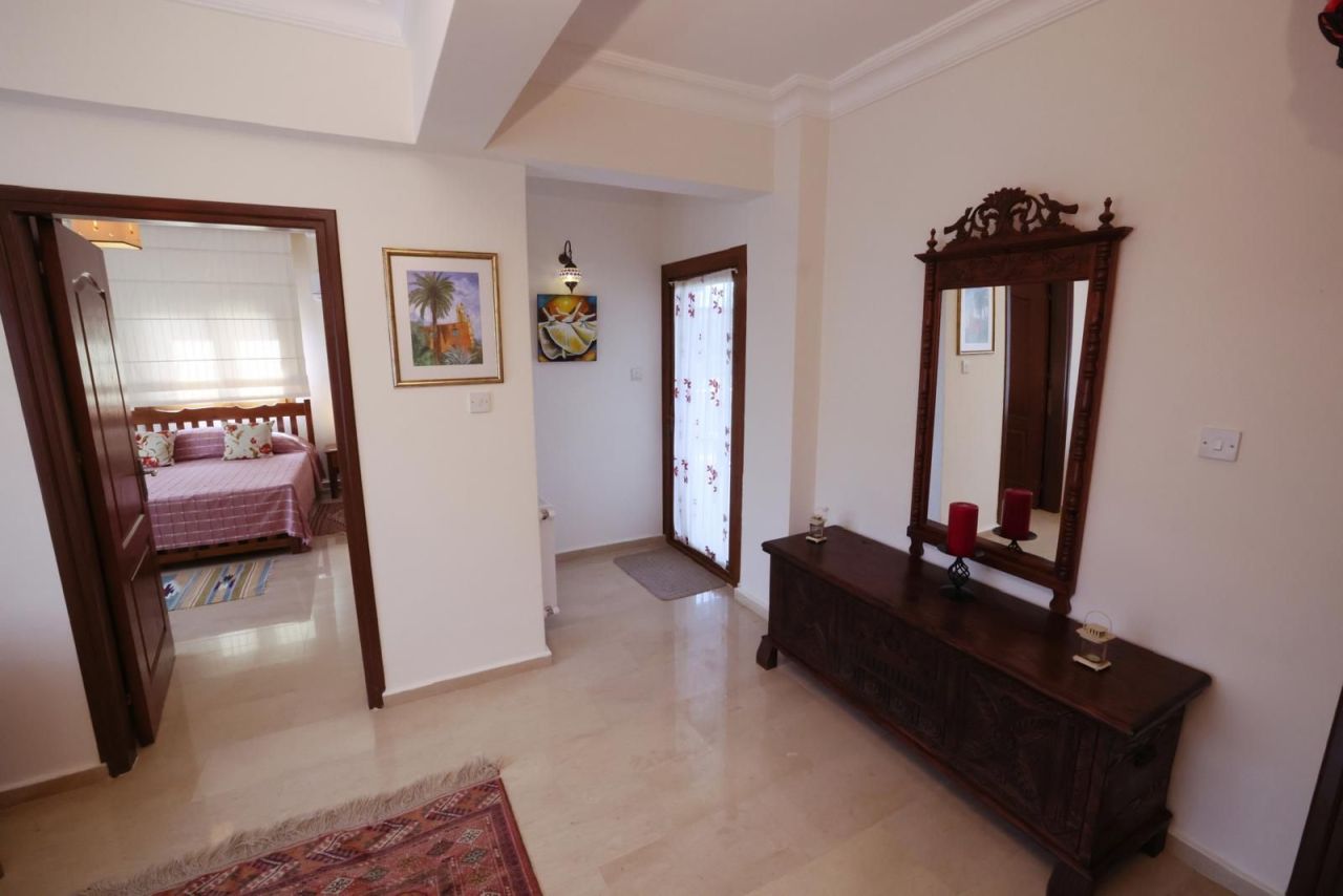 Villa a Kyrenia, Cipro, 230 m² - foto 16