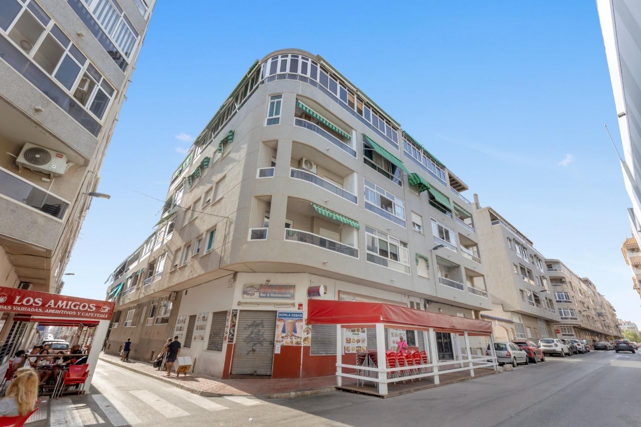 Wohnung in Torrevieja, Spanien, 61 m² - Foto 1