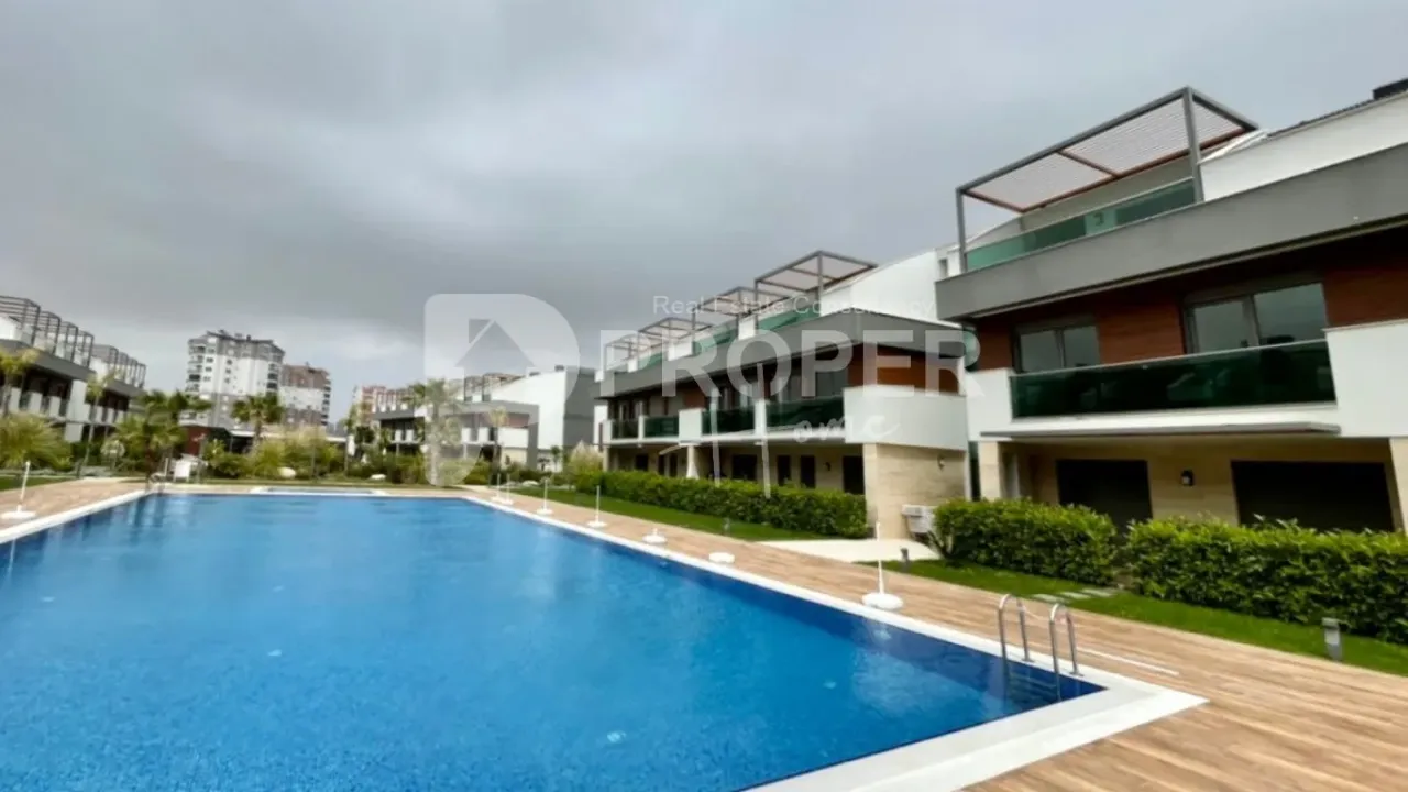 Piso en Antalya, Turquia, 120 m² - imagen 1