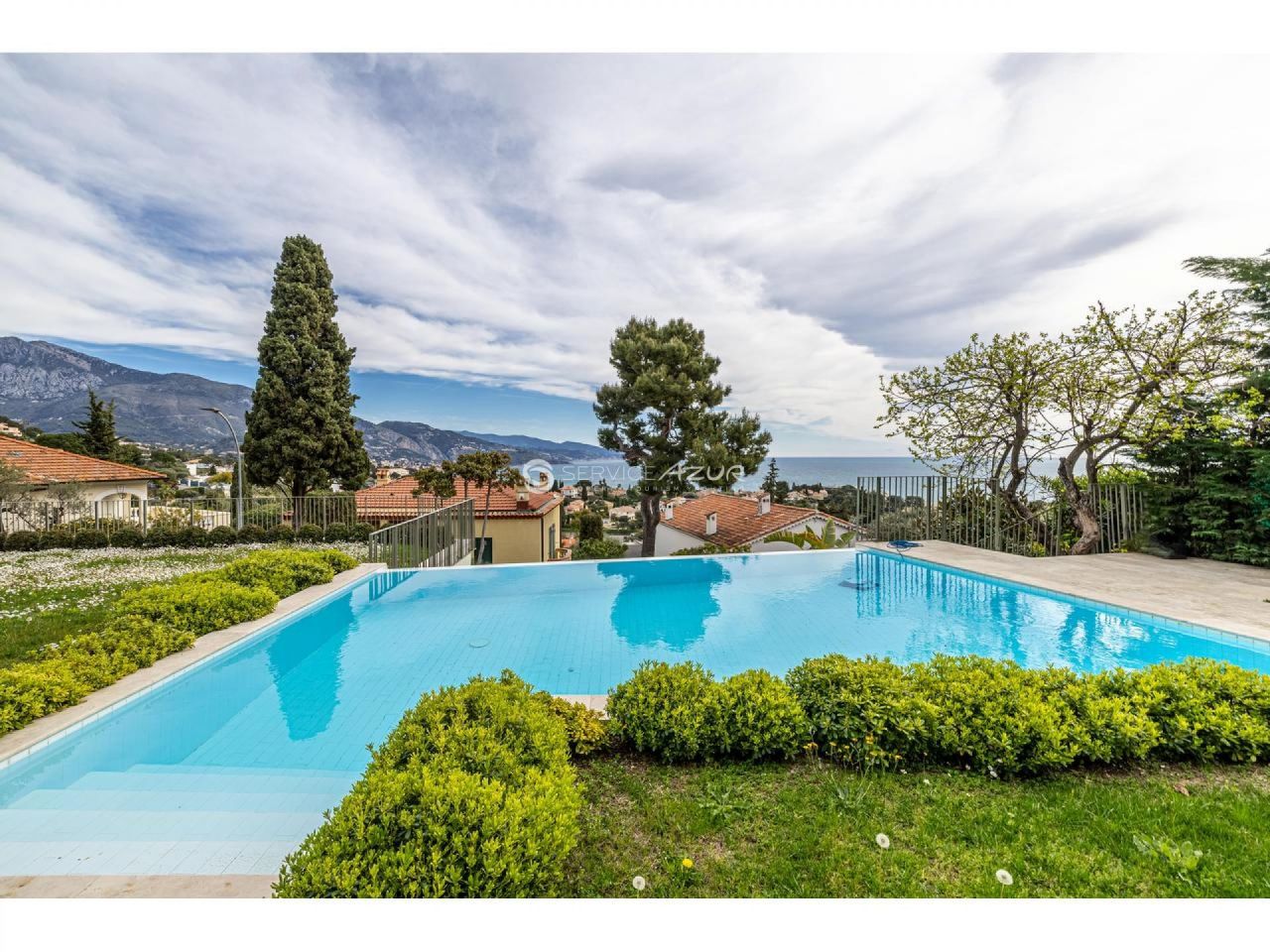 Villa en Roquebrune Cap Martin, Francia, 350 m² - imagen 2