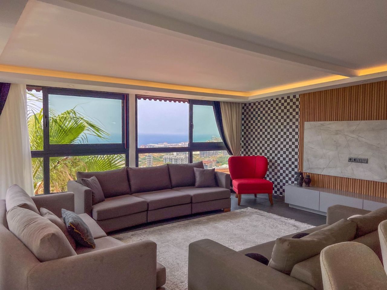 Villa en Alanya, Turquia, 180 m² - imagen 1